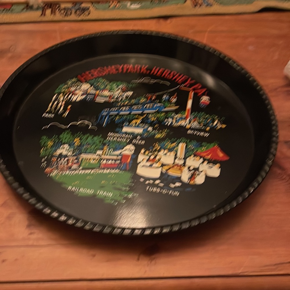 HERSHEY PARK HERSHEY HERSHEY . PA TIN TRAY